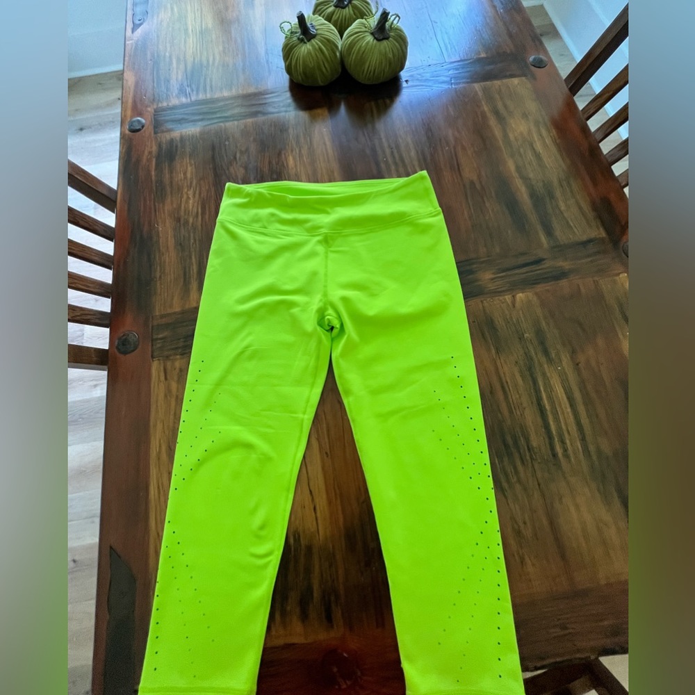 Fabletics neon green crops